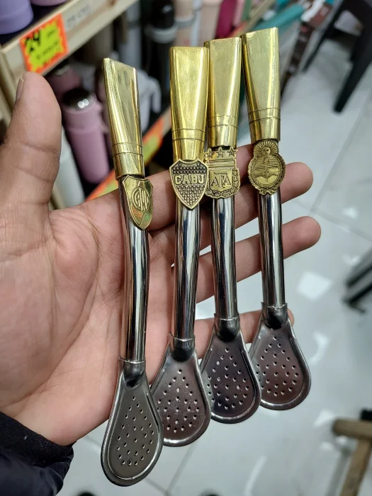 Bombilla con Dije