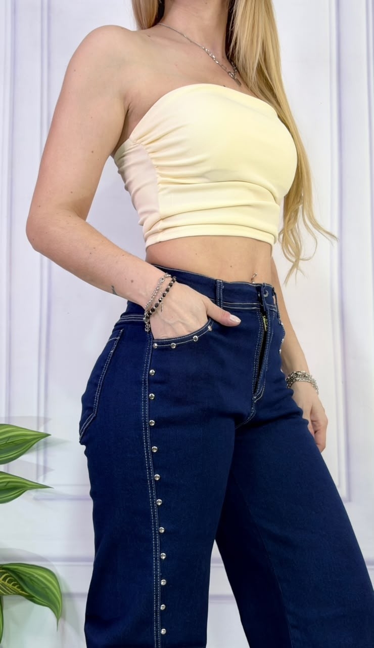 Jeans Wide Leg con Tachas  ( Elastizado) - Imagen 2
