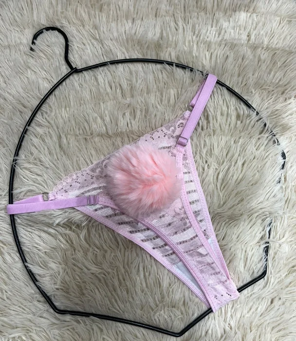 Less Pompon