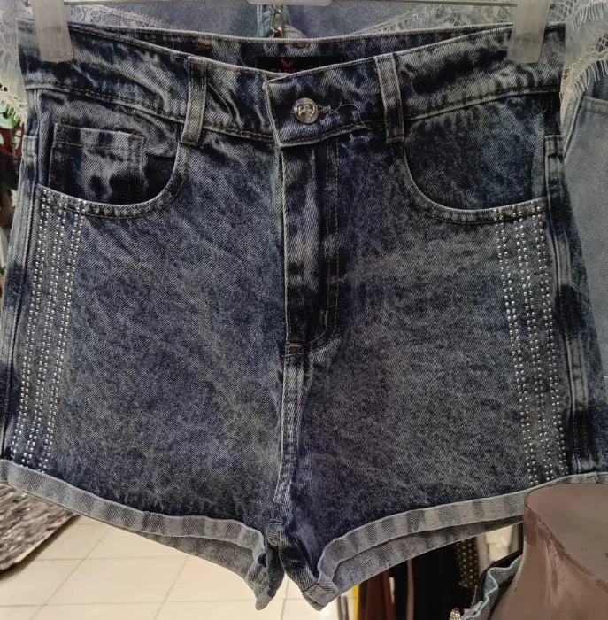 Shorts con Brillos y Encage