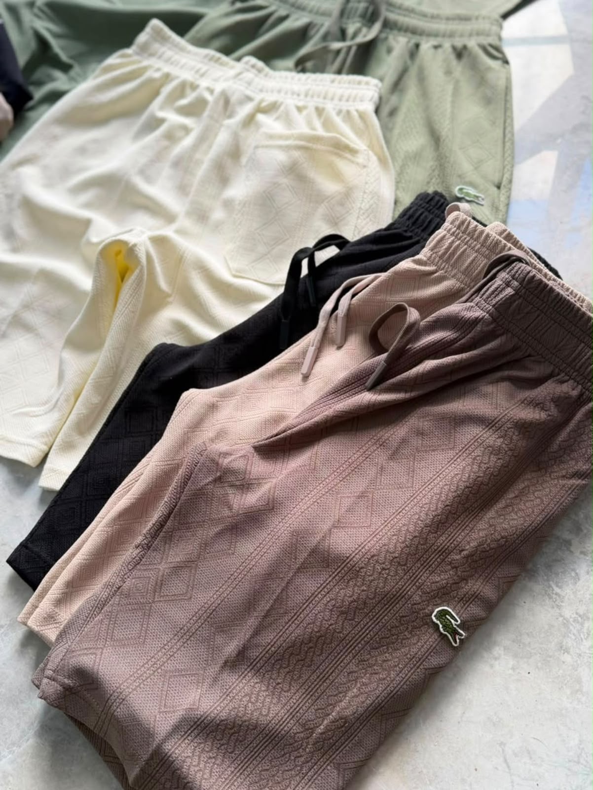 Conjunto Lacoste Premium Importado - e289050f-959e-43a6-8e2c-c2e3cb2c1c8f.jpeg