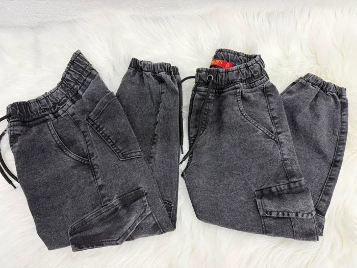 Jogger con Cargo Jean Gris
