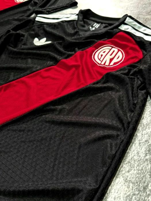Camiseta de River Stadium
talles del S al Xxl
logos Termosellados 
tela G5 Importada
