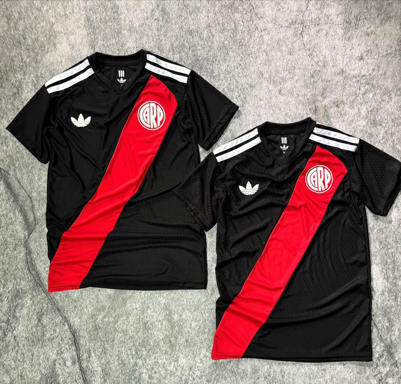 Camiseta de River Stadium
talles del S al Xxl
logos Termosellados 
tela G5 Importada - Imagen 2