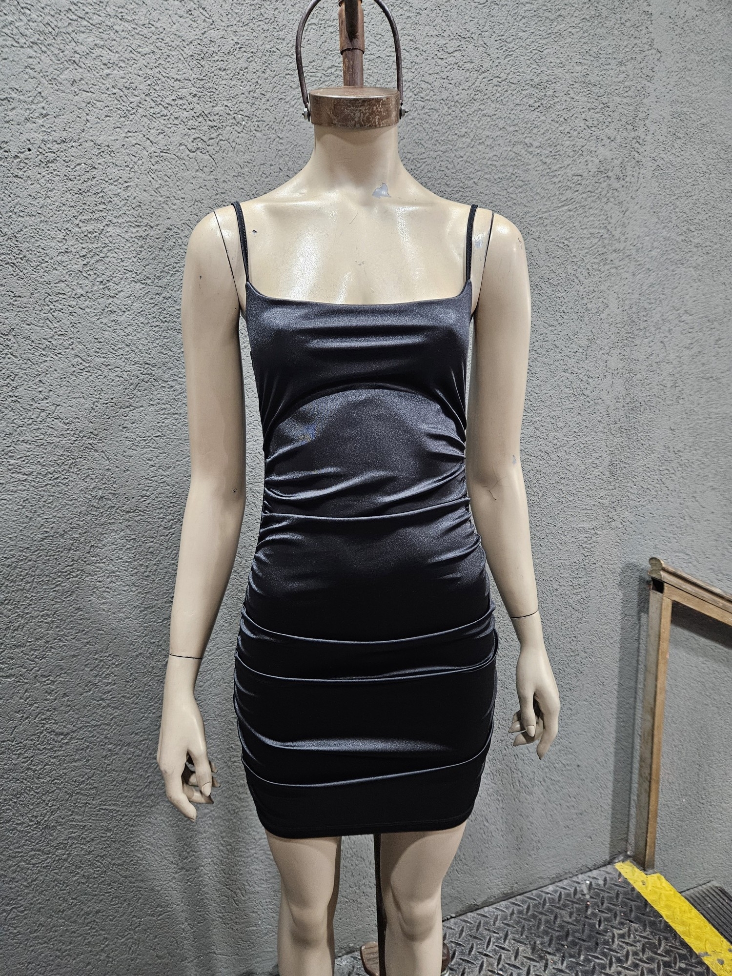 Vestido Saten Clasico - Imagen 2