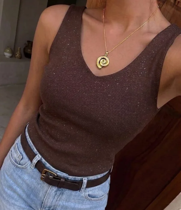 Musculosa V con Brillo