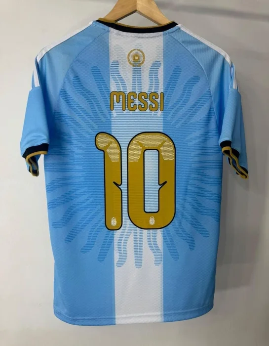 Camiseta Messi Ultimo Logos Bordados