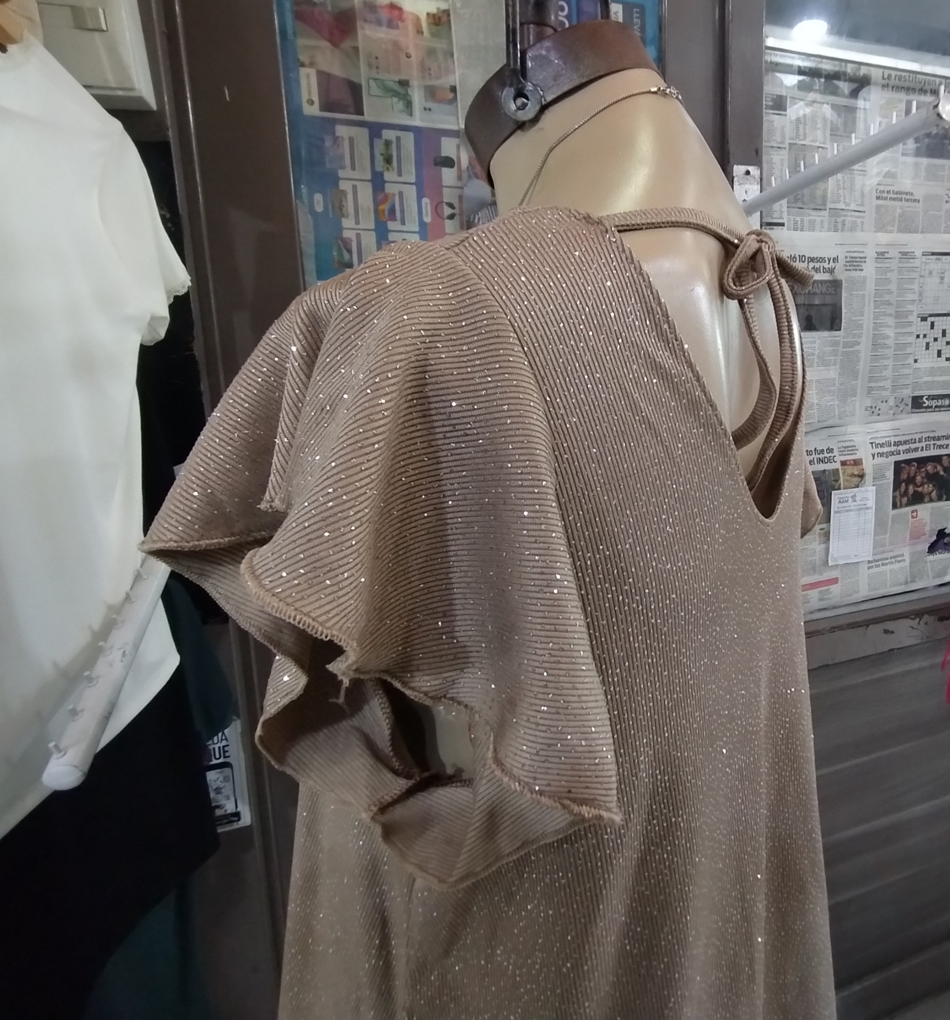 Remera Brillosa Manga con Volado - Imagen 2