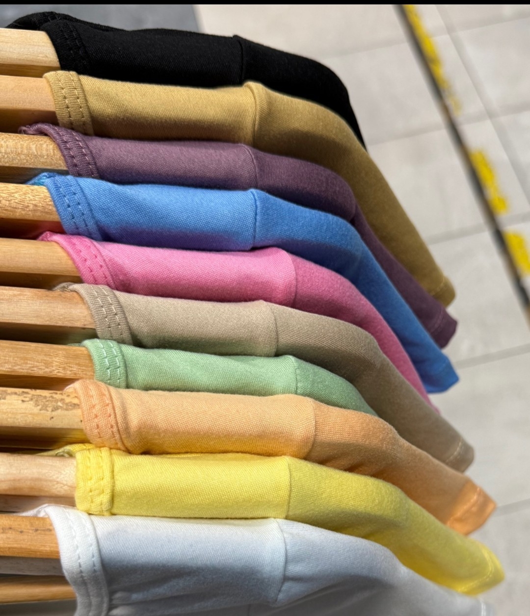Remera Escote Rib - Imagen 2