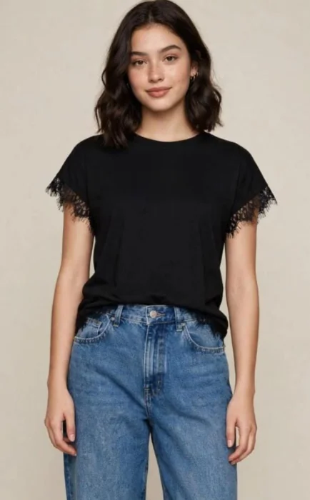 Remera Encaje