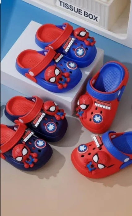 Suecos Spiderman  18a23-24a29-30a35  Importadas Livianos  Pines