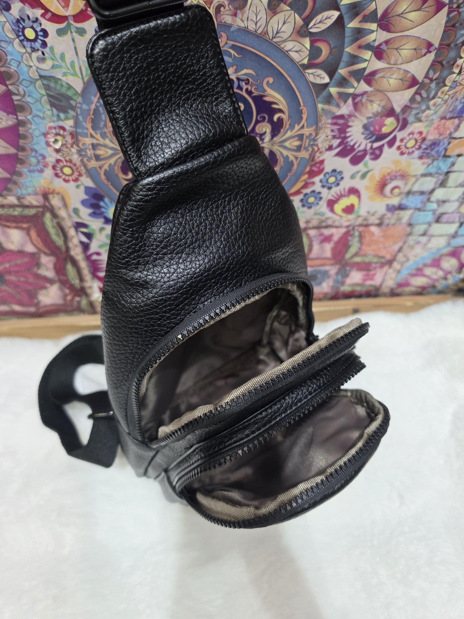 Nuevo Ingreso Morral Cruzado de Cuero Pu con Tira Regulable - Imagen 9