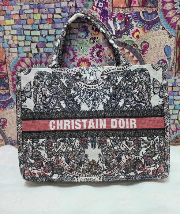 Nuevo Ingreso de Hermoso Bolso de Tela Rigida Impermeable  Excelente Calidad