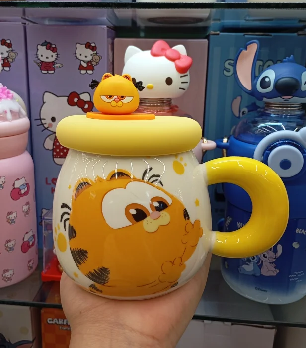Taza Garfield