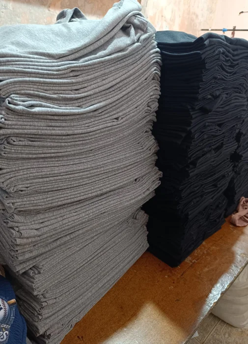 Remeras de Algodón Peinado Lisos