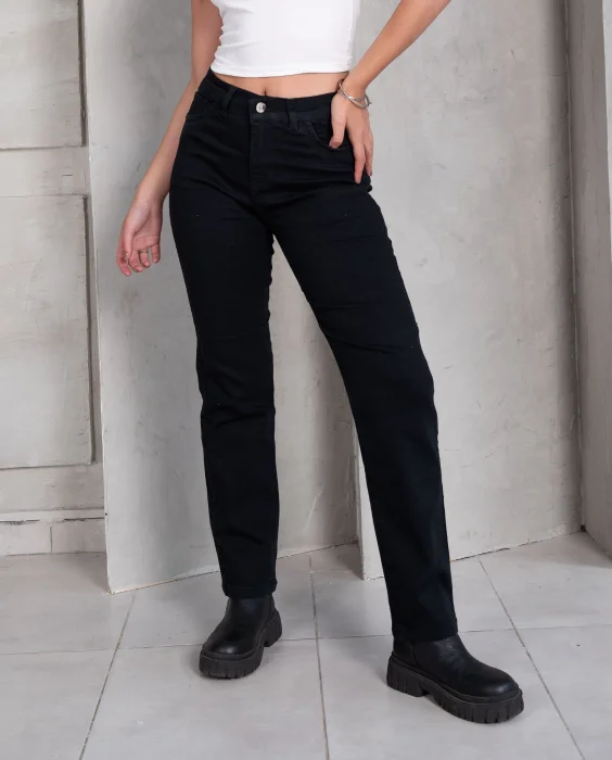 Jeans Recto Negro Liso Elastizado