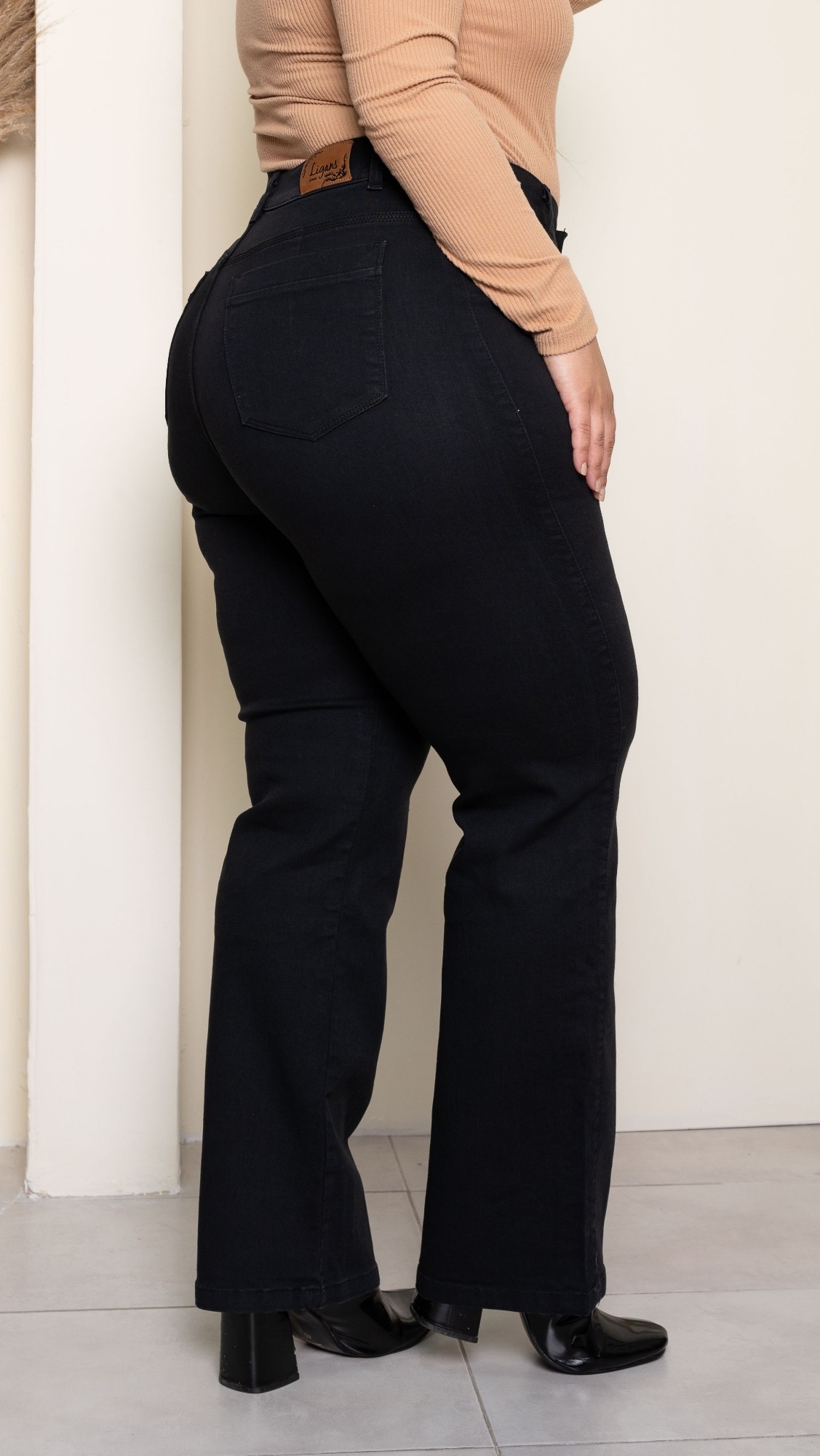 Jeans Recto Negro Elastizado - Imagen 2
