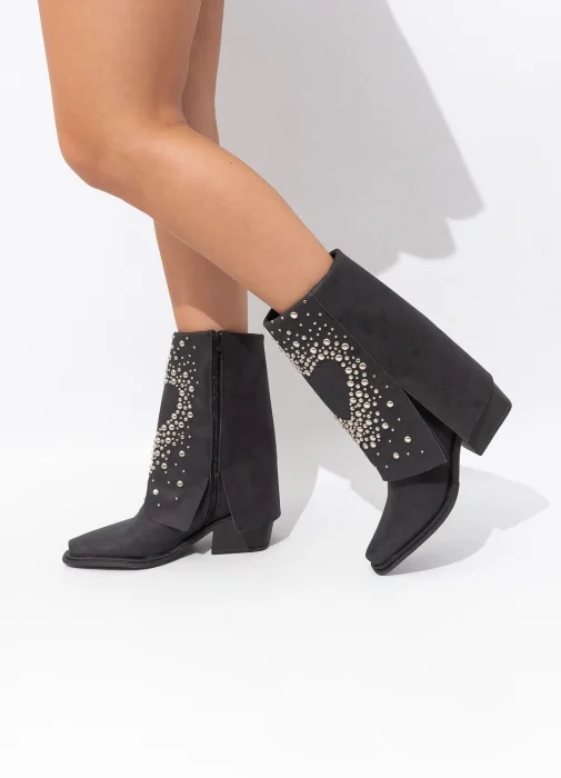 Bota Tezana Volcada Caña Media con Tachas Corazón Head