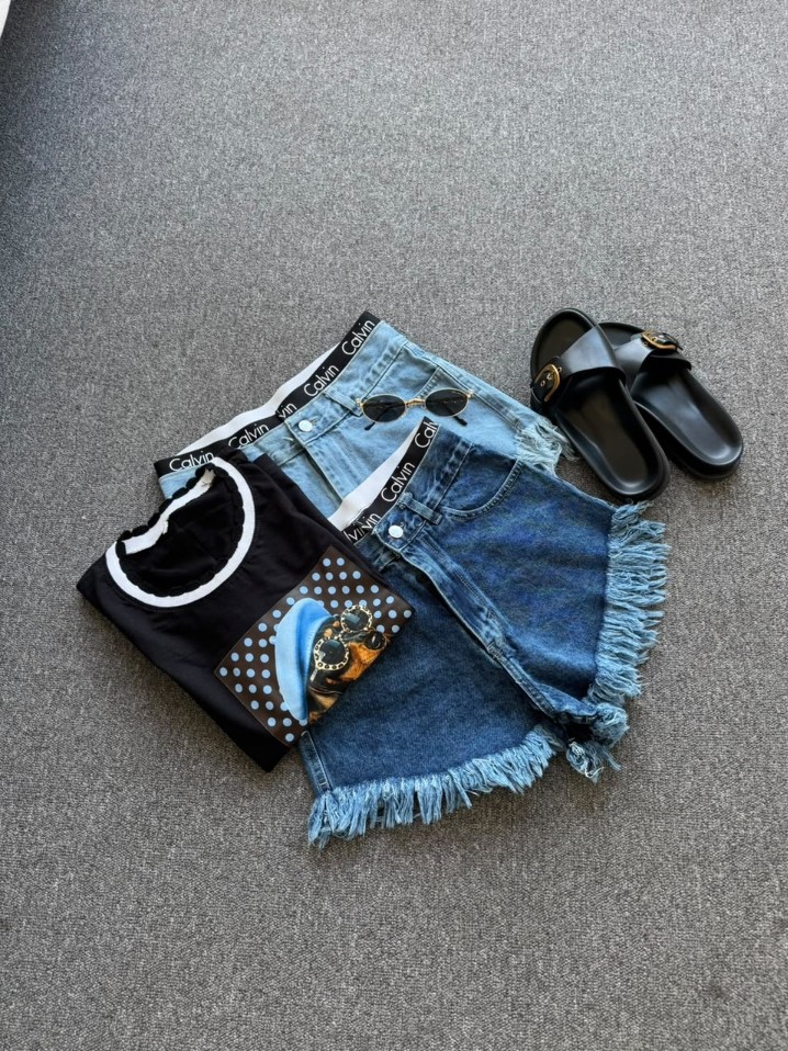 Short Jean Calvin - Imagen 3