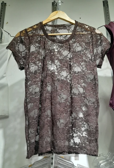 Remera Encaje  Talle 4