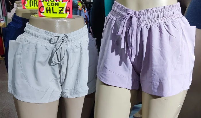 Shorts con Calza Secado Rápido