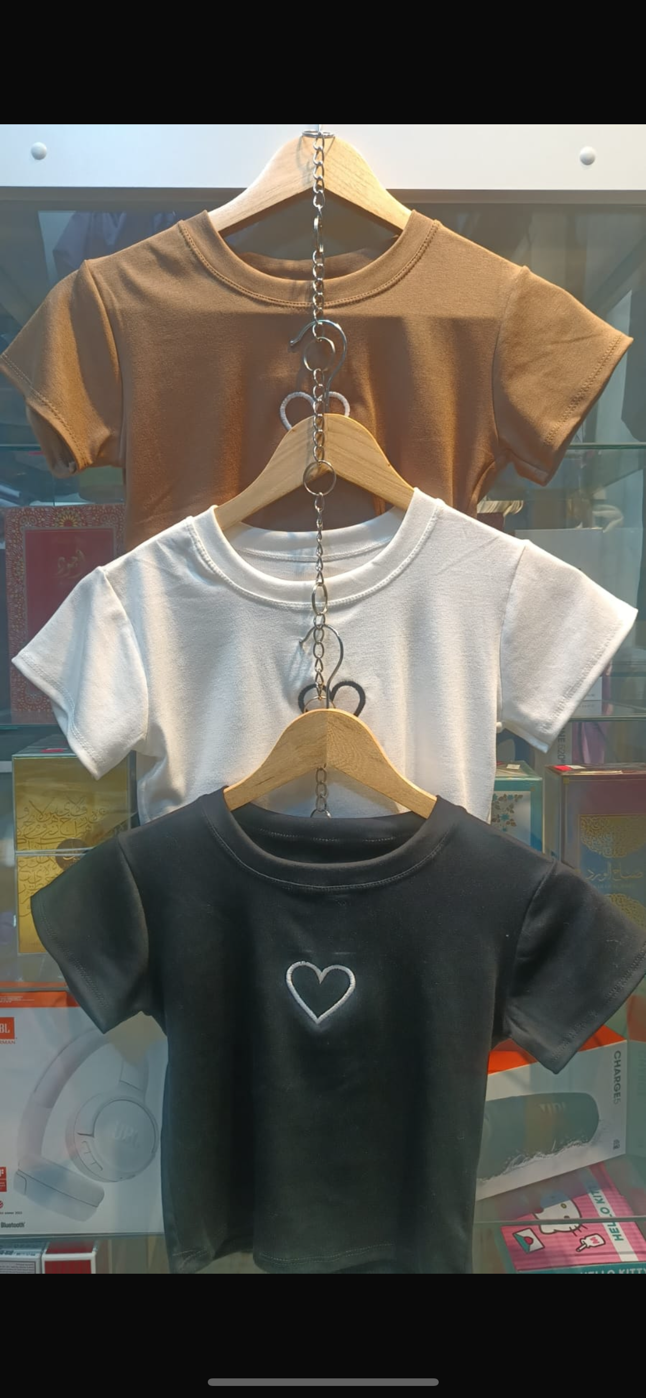 Remeras Baby Tees  Corazón Bordado - IMG_7221.png