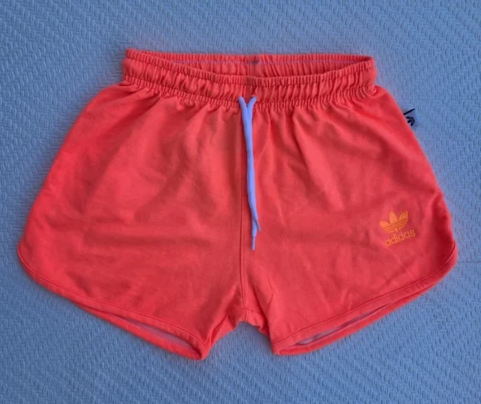 Shorts Adi Rústico