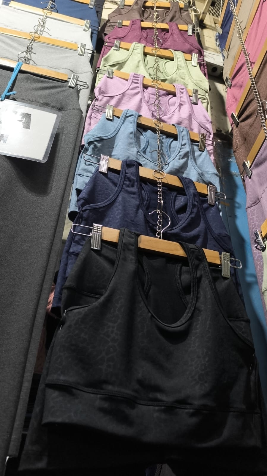 Conjunto Deportivo Gofrado - Imagen 2