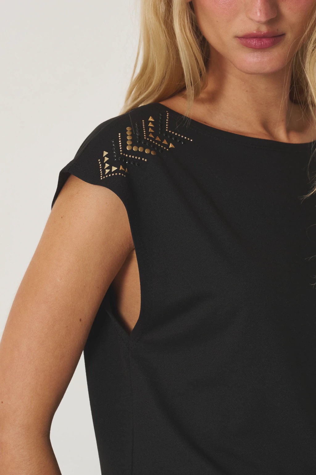 Remera Flecha - WhatsApp%20Image%202026-09-29%20at%204.10.33%20PM%20(2).jpeg