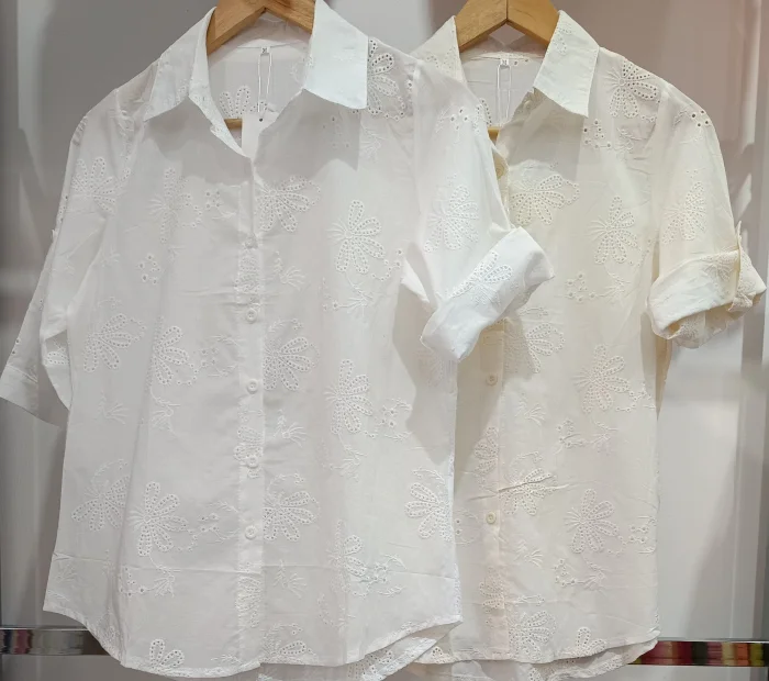 Camisa Clásica 3/4 Flor Grande