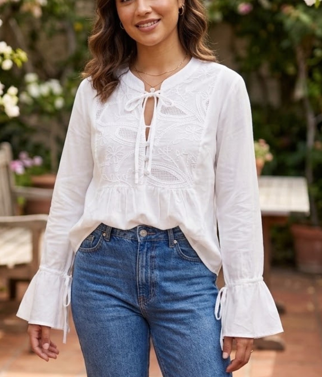 Blusa Brodery C/botón y Cordon - Imagen 2