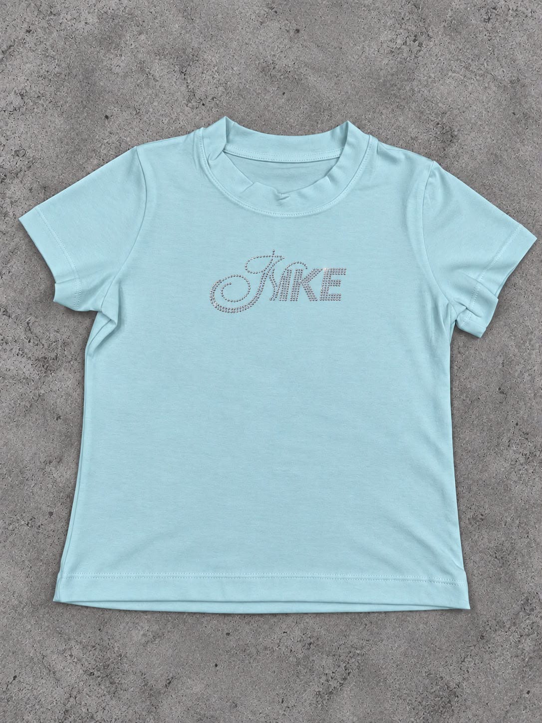 Baby Tee Nik con Strass - WhatsApp%20Image%202026-09-22%20at%2019.44.04%20(2).jpeg