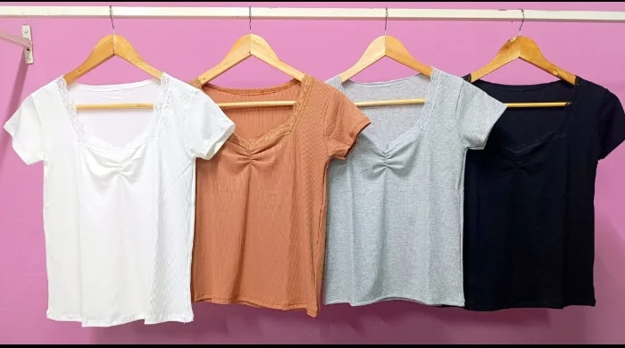 Remera Puntilla Frunce