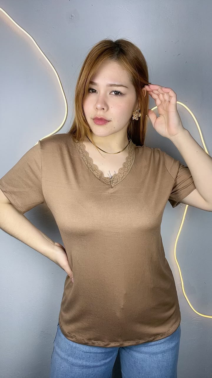 Remerón Cuello V con Puntilla de Modal Viscosa - Imagen 2