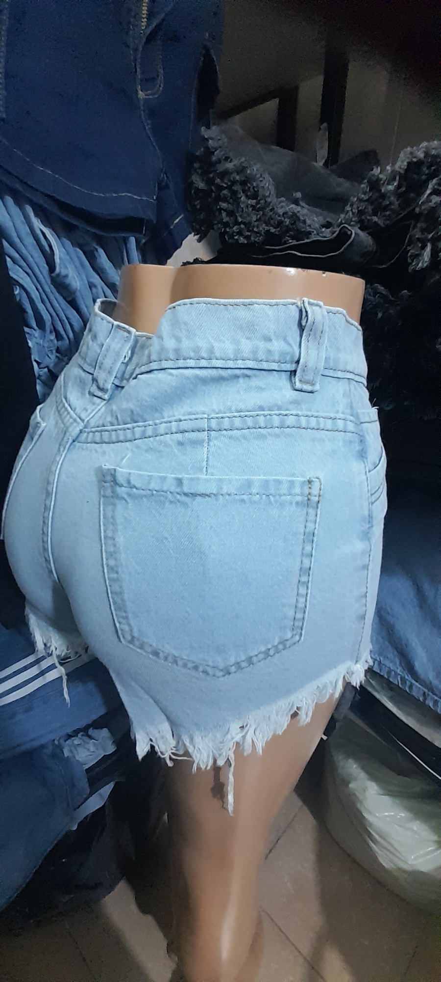 Shorts Pollera Celestevrígido Tiro Intermedio Deflecado - Imagen 5