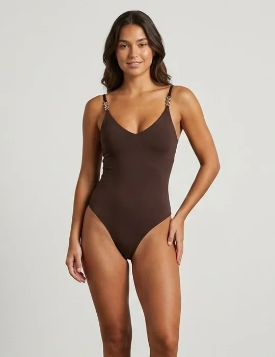 Body Escote V con Detalles de Argollas