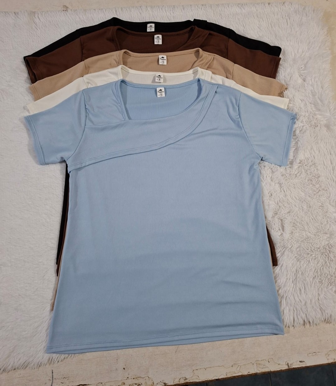 Blusa Cuello Asimetrico - Imagen 2