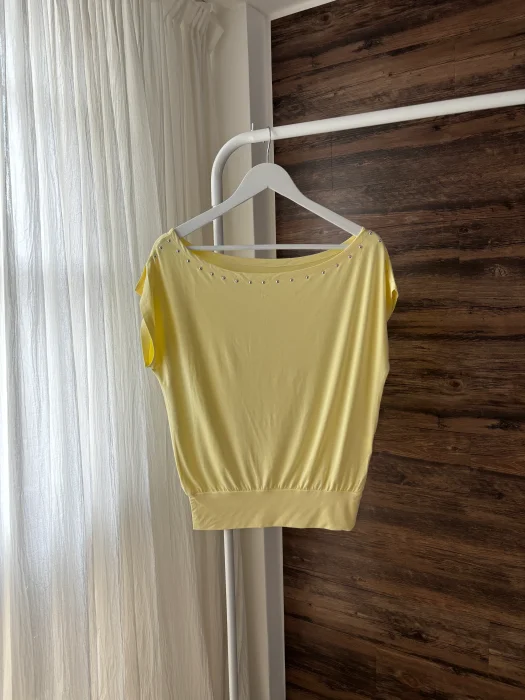 Remera Scarlett
