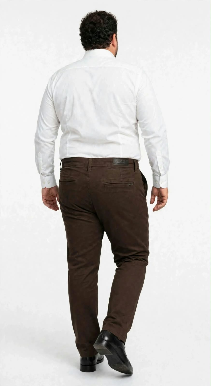 Pantalon Corte Chino Gabardina Chocolate - WhatsApp%20Image%202026-09-24%20at%2014.52.22.jpeg