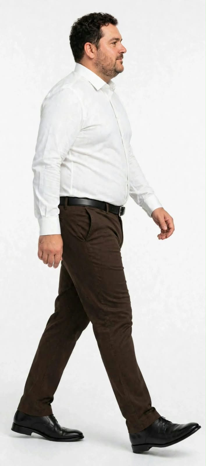 Pantalon Corte Chino Gabardina Chocolate - WhatsApp%20Image%202026-09-24%20at%2014.54.36.jpeg
