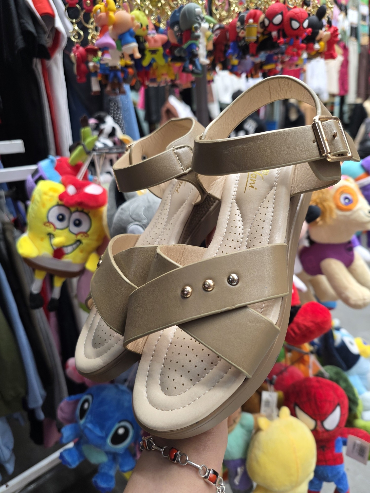 Sandalia Tachas - Imagen 2