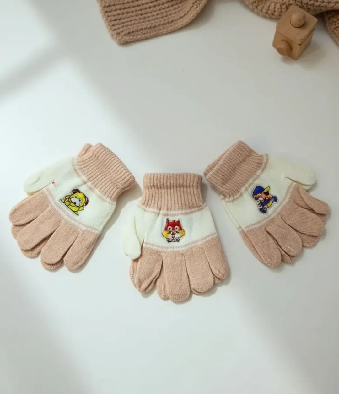 (art:gun1) Guantes Niñ@s Unisex - Imagen 8