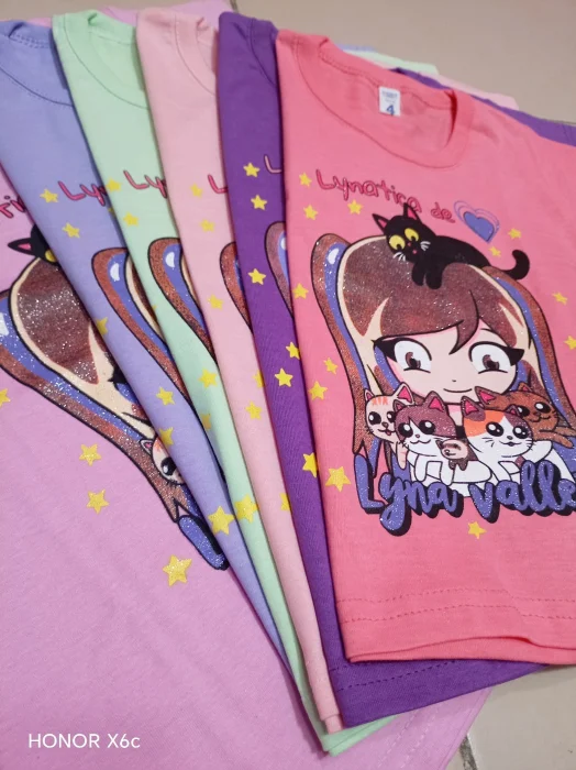 Lyna Remeras de Algodón