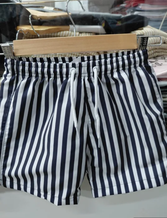 Short de Baño con Red