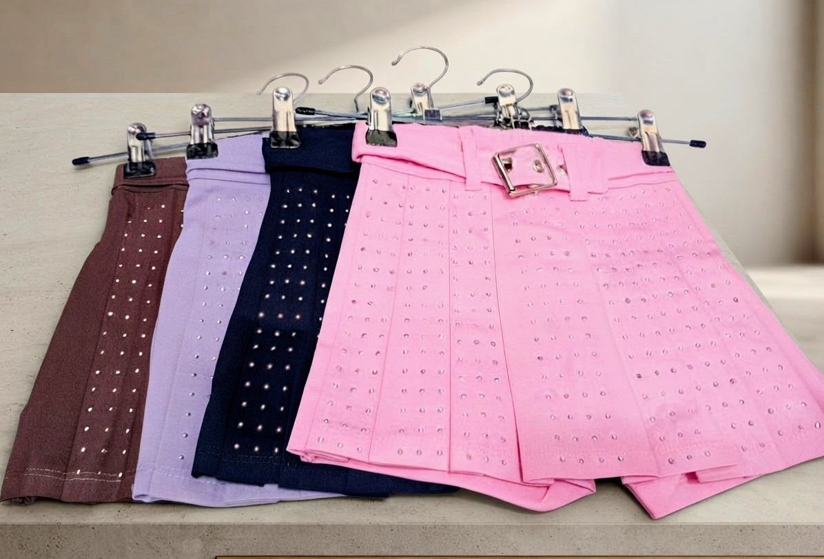 Shorts Pollera con Stras y Cinto Incluido - Imagen 3