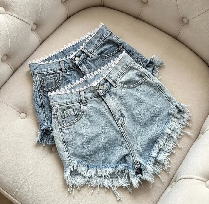 Short de Jeans con Encaje Premium