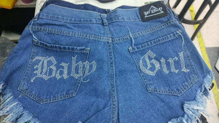 Shorts "baby Girls" con Strass las Locas Jeans