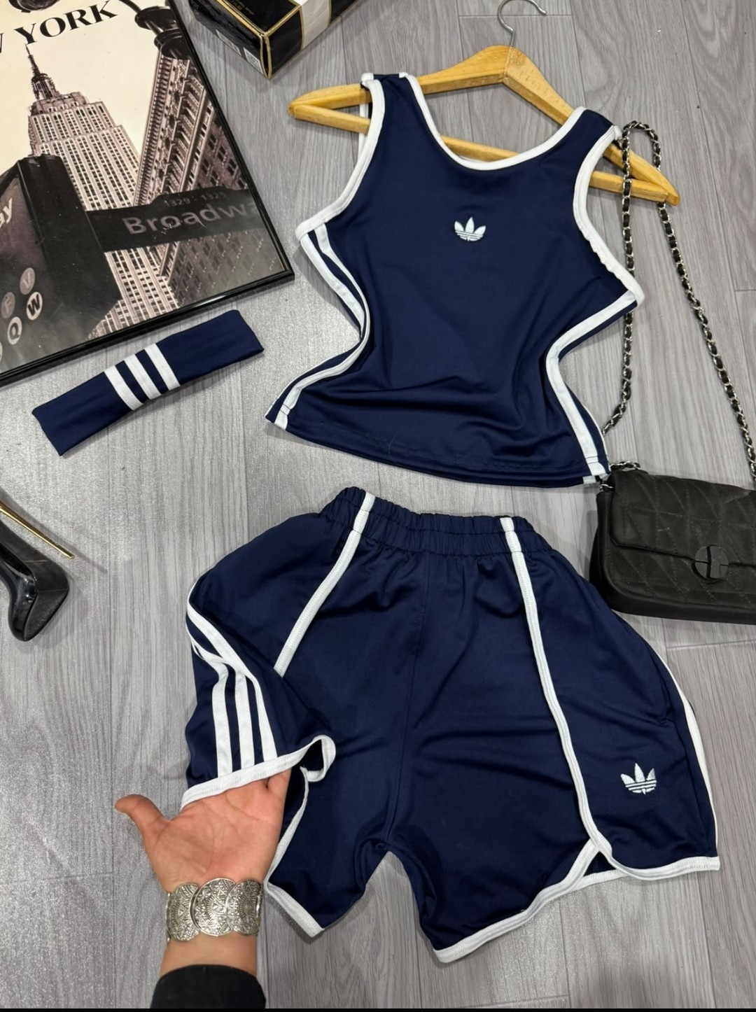 Conjunto Tres Piezas Adi - Imagen 4