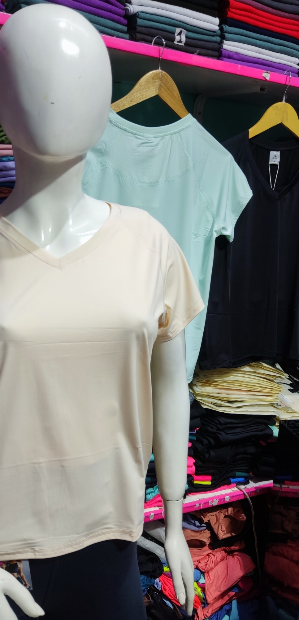 Remera Cuello V (secado Rápido Cd: 5050) - Imagen 3