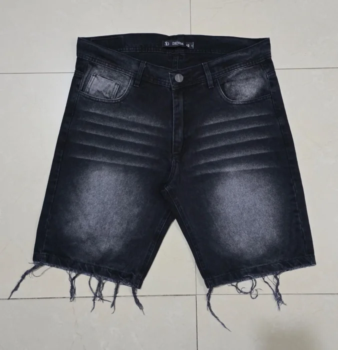 Bermuda Mom Negro Stone Localizado +bigote